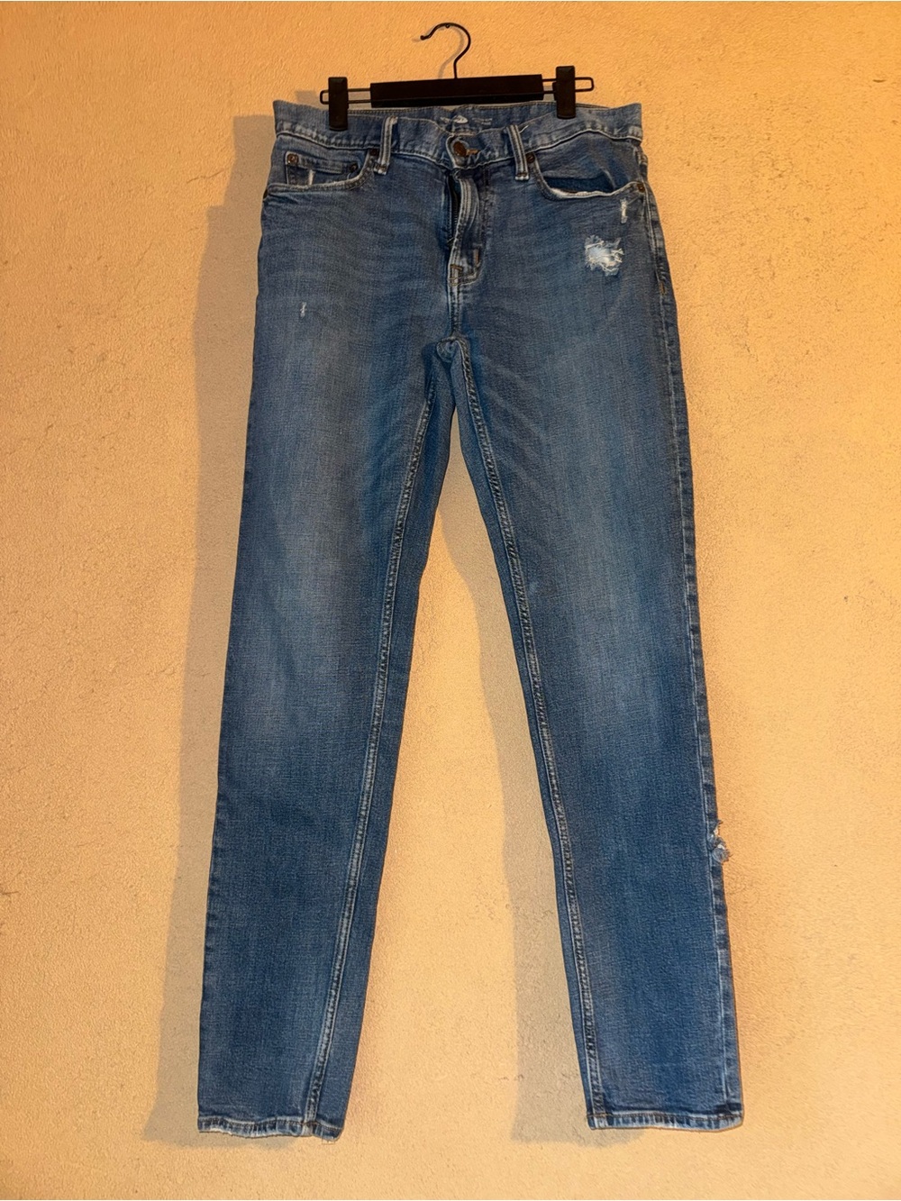 Old Navy Blue Skinny Women’s Jeans - Distressed Stretch Denim
